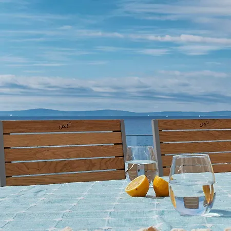 Apartment Eol Znjan Split